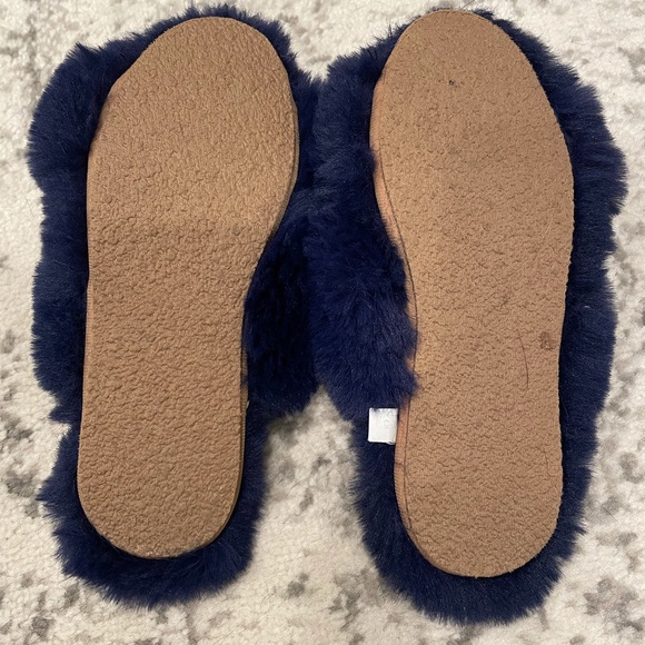 Crewcuts Slippers. - Picture 4 of 4